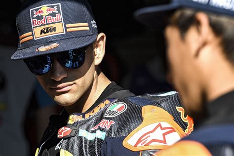 Jason dupasquier ha gravi lesioni craniche e toraciche. Five reasons to watch Moto2/3 in MotoGP's absence - The Race