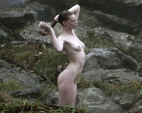 Alyssa Sutherland Nude Scene In Vikings Series Warmec Se Warmec Se