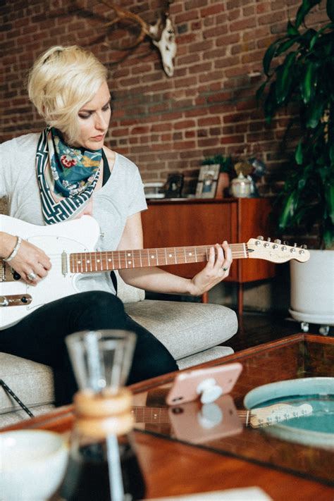 Girls with Guitars Continue to Rise: Fender Study Reveals Women Continue to Account for 50% of 