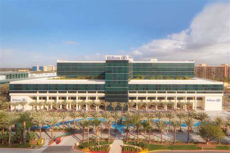 Hilton Anaheim Hotel Deals Allegiant®