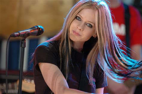 Qanda Avril Lavigne Rolling Stone