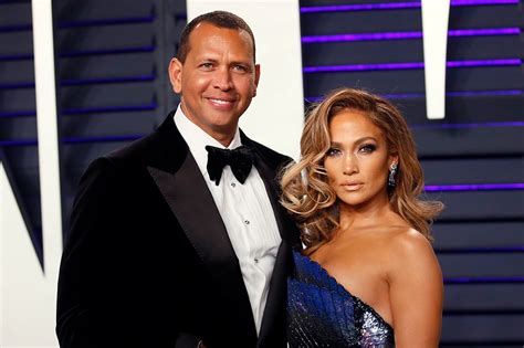 Its Official Jennifer Lopez A Rod Are Engaged Abs Cbn News
