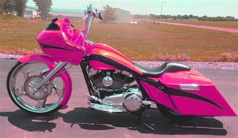 Crazy Pink Road Glide Harley Bagger Bagger Motorcycle Biker Girl