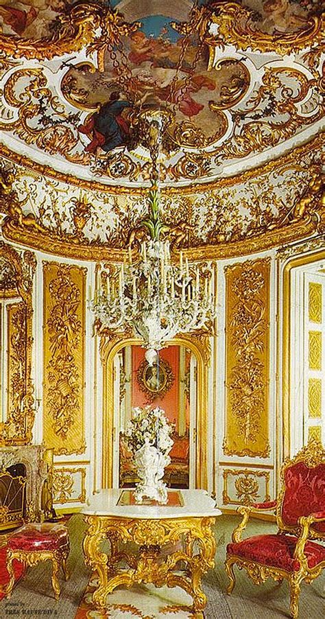 ~linderhof Palace Dining Room The House Of Beccaria Castles