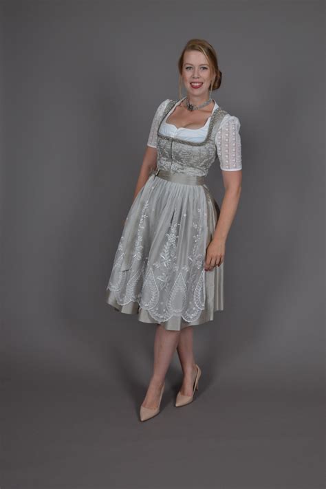 Häuser zum kauf in garching bei münchen verzeichnet auf einer landkarte mit lokalinformation zu garching bei münchen. Dirndl kaufen bei München im Fachgeschäft in Garching