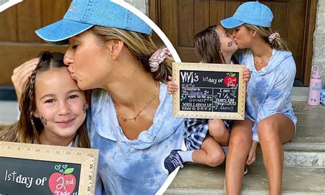 Jessie James Decker Breaks Down In Tears As Her Daughter Vivianne Seven Heads Off For School