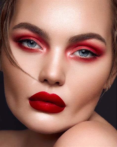 Striking Beauty Of Girl Models In Red Lipstick 6550 Misgonline