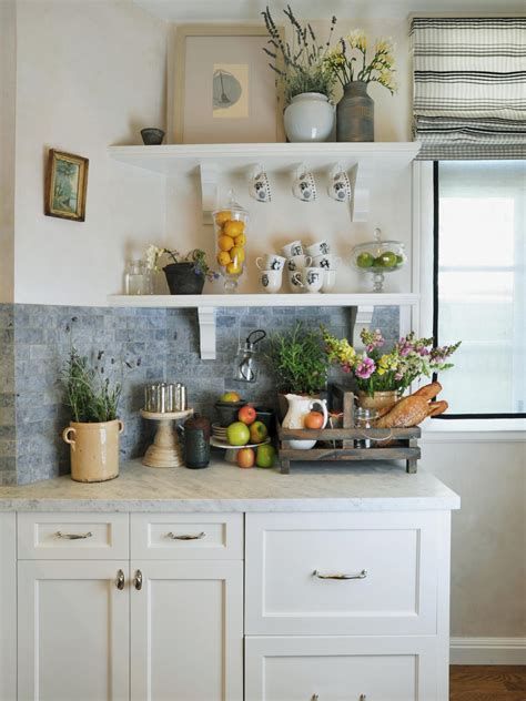 Are you an apartment dweller that is restricted from making permanent changes to. Images of Beautifully-Organized Open Kitchen Shelving ...