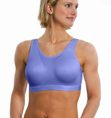 Useful Tips to Choose the Perfect Sport Bra for Large ...