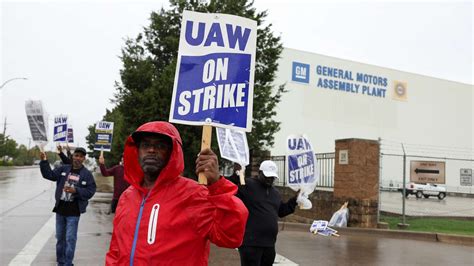 General Motors Reaches Tentative Deal To End Strike With Uaw Abc News