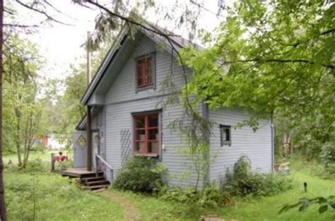 Dann ist lugarde der richtige ort für sie. Kleines Haus mit Garten zur Selbstversorgung gesucht in ...