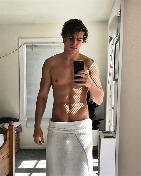 Zander Hodgson Butt Naked Instagram Model Homorazzi Media