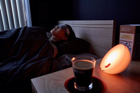 写真 睡眠負債を一気に解消しリフレッシュできる「コーヒーナップ」が流行っている 文春オンライン