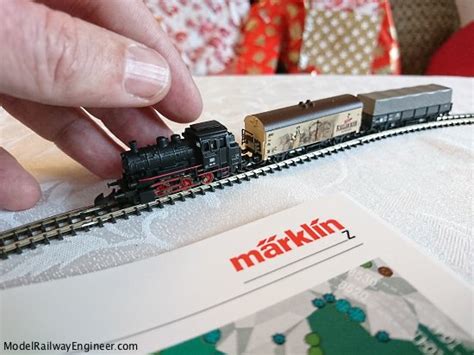 Review Märklin 81701 Z Gauge Train Starter Set Model