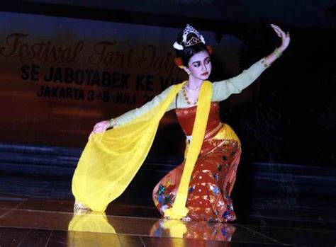 Jaipongan Dance From Sunda West Java Indonesian Traditional Culture