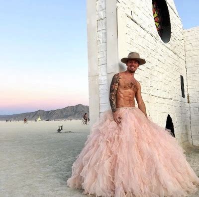 Men Should Wear Skirts At Burning Man Doctor Trav Tumbex