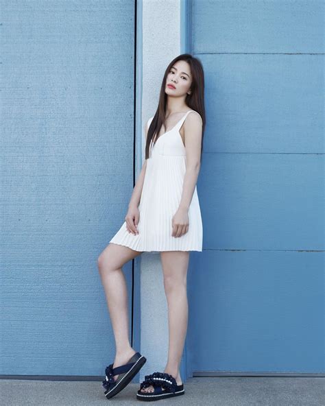 Chosun Online 朝鮮日報 元祖「春の女神」ソン・ヘギョ 魅惑のグラビア公開