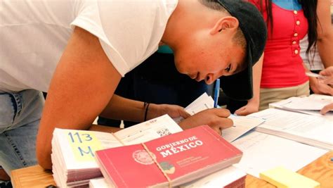 Coordinación nacional de becas para el bienestar benito juárez, para estudiantes de educación básica, media superior y superior www.gob.mx/becasbenitojuarez. Becas Benito Juárez 2021: Requisitos para obtener la beca para nivel media superior - TOLUCA