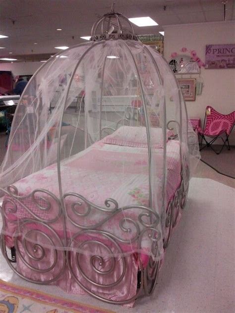 Kids bedding not only is adorable, but it also cleans easily in the washing machine. Disney princess bed from rooms to go kids | Disney ...