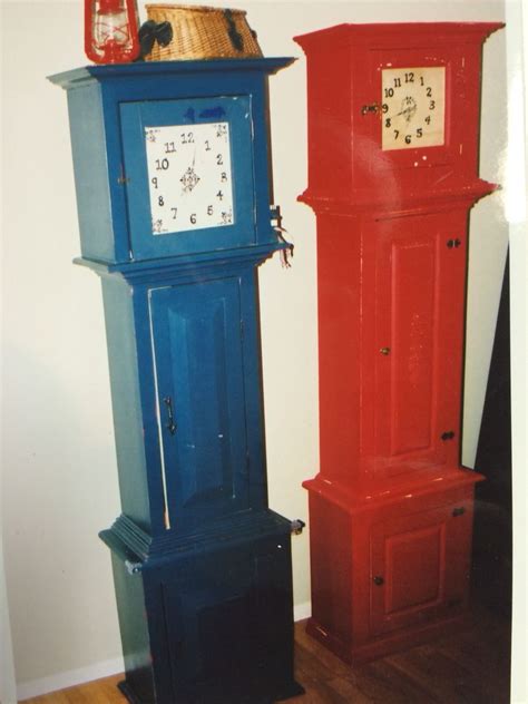 Making a grandfather clock requires expert woodworking skills. Country Grandfather Clocks | Grandfather clock, Unique ...