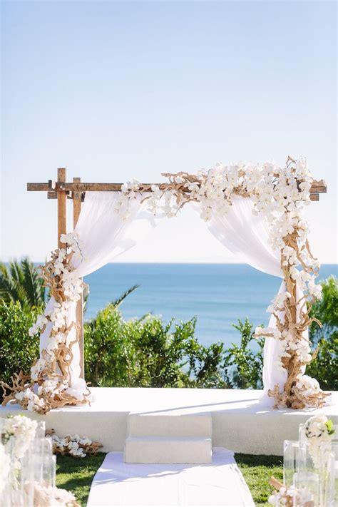 A beach wedding requires a few creative ideas to ensure a perfect wedding. Beachy Southern California Ceremony + Winter Wonderland ...