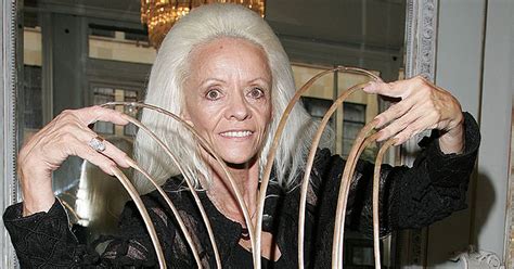 Woman With Worlds Longest Nails Shares Horrifying Story Of How She Lost Them Mirror Online