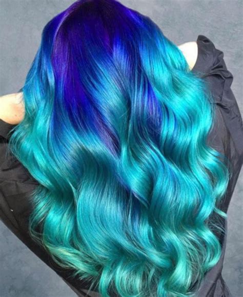 Pantones 2020 Color Of The Year Classic Blue Hair Color Ideas Vivid