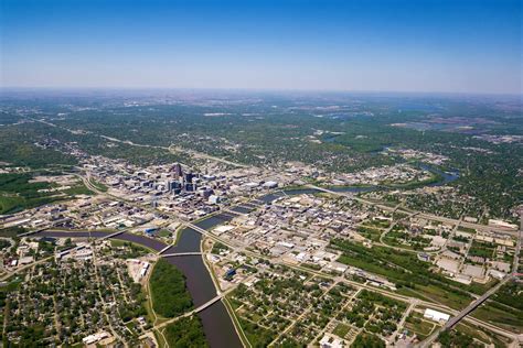 Free Download Hd Wallpaper Aerial Photo Of Des Moines Iowa From