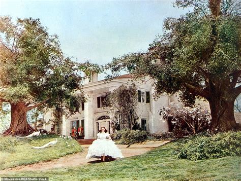 Antebellum Mansion That Inspired Twelve Oaks Plantation In Gone With