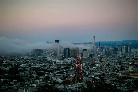 Fog Rolling Into San Francisco Ca Pics