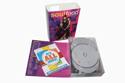 Tous les dimanches, teri, bird et maxine, les trois filles de mama joe, viennent manger chez elle la soul food, la nourriture traditionnelle des noirs américains. Soul Food The Complete Series DVD Box Set
