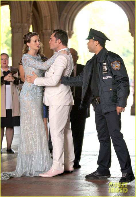 Gossip Girl Chuck Blair S Wedding Nothing Like A Cop Taking Your
