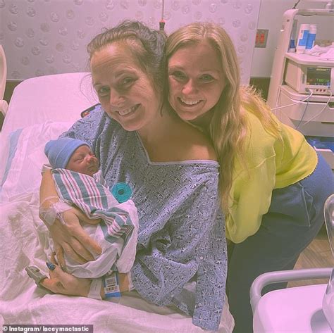 Woman Who Didnt Realize She Was Pregnant Gives Birth On The Toilet