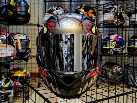 Please choose your favorite visor shade. Faseed Reptile full face helmet from Italy | Helmets ...