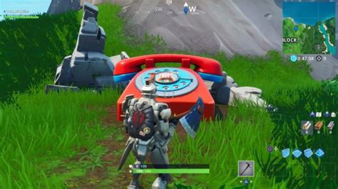 Fortnite Season 9 Week 2 Challenges Where To Visit An Oversized Phone