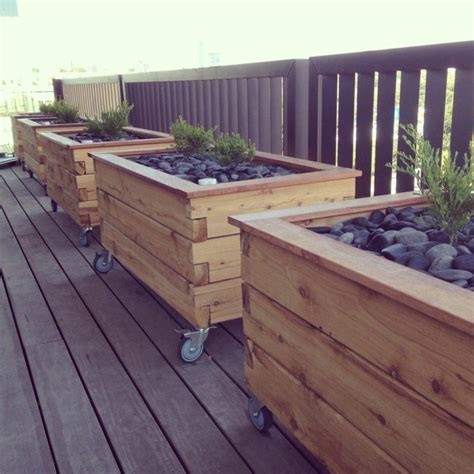Wooden rectangular garden bed on legs. ModBOX Grande on Wheels- Planter Box | Building a raised ...