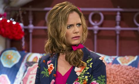 How To Win Fuller House Star Andrea Barbers Kimmy Gibbler Halloween Contest