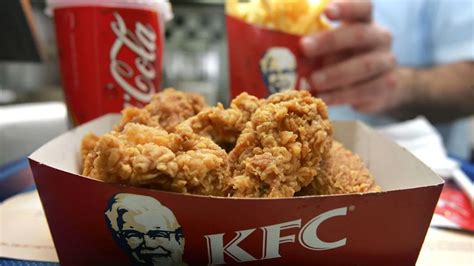 Kfc Unveils Gravy Fountain Of Dreams And Sends Fried Chicken Fans