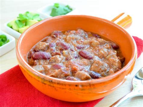 5 Ingredient Slow Cooker Chili With Beef And Kidney Beans