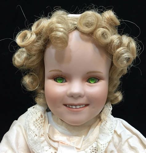 Shirley Temple Porcelain Doll Danbury Mint Green Eyes Sitting Down