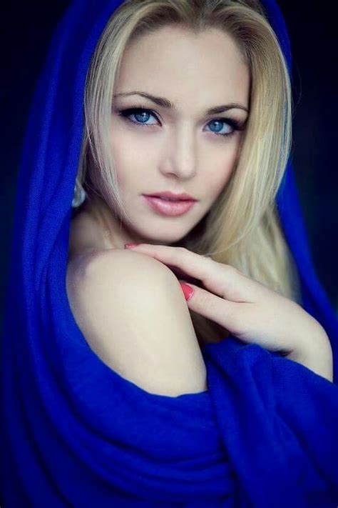 Pin By Kathleen Roth On Woman Blonde Hair Blue Eyes Beautiful Eyes