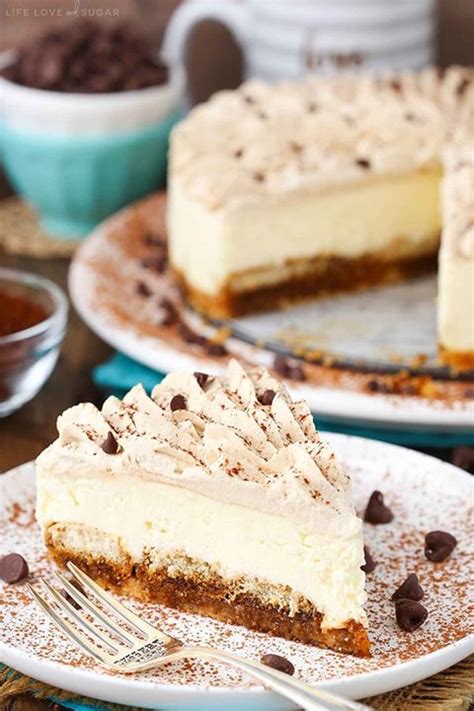Bake in a water bath at 325°f (170°c) for 90 minutes or until cake only jiggles slightly in the middle. 24 Easy Homemade Cheesecake Recipes - How to Make the Best ...