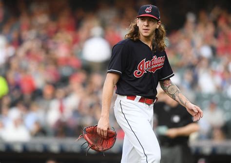 Report: Indians pitcher Mike Clevinger to undergo knee surgery