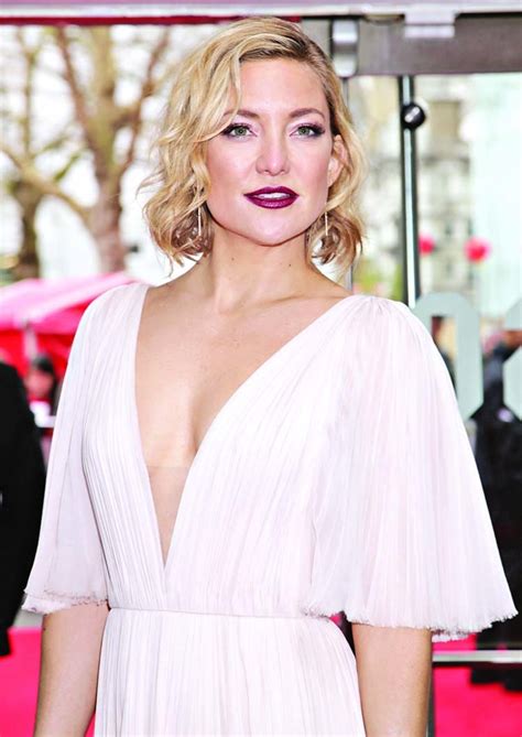 35 Hot Bikini Pictures Of Kate Hudson Really Sexiest