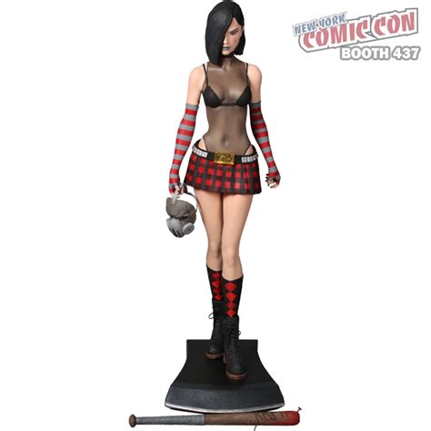 Action Figure Insider Cassie Hack Slashes Her Way To Nycc 2015 As An