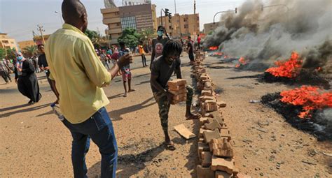 Sudan Anti Coup Protests Defy Military Rebuild Barricades Channels