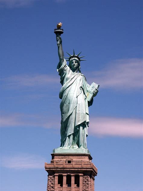Statue Of Liberty Photos Postal Service Accidentally Put Vegas Statue