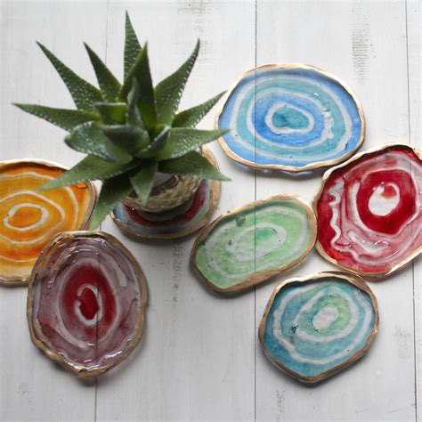 Agate Slices Made With Clear Polyester Resin Diy Resin Crafts