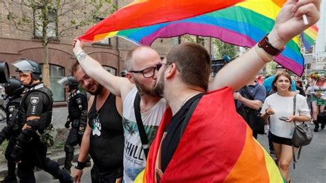 Ukraine To Consider Legalising Same Sex Marriage Amid War BBC News