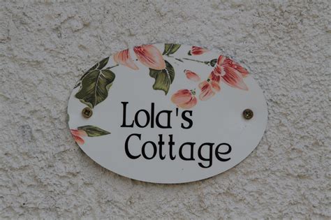 Lolas Holiday Cottage Broadway